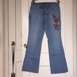 EUC NY&CO embroidered light blue jeans